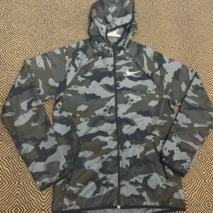 Nike Men’s Camo Windrunner Windbreaker Running Jacket Size Small